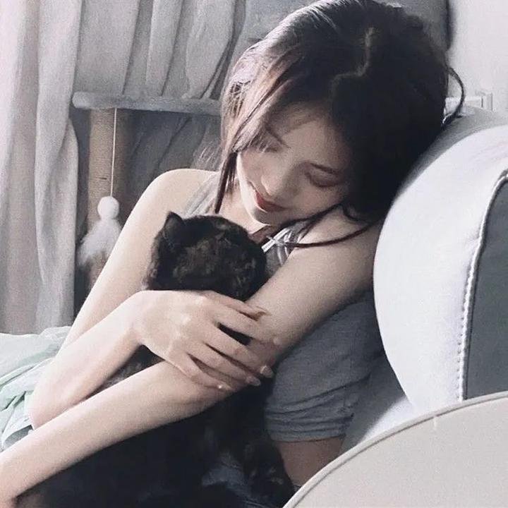玉女桃花满堂红